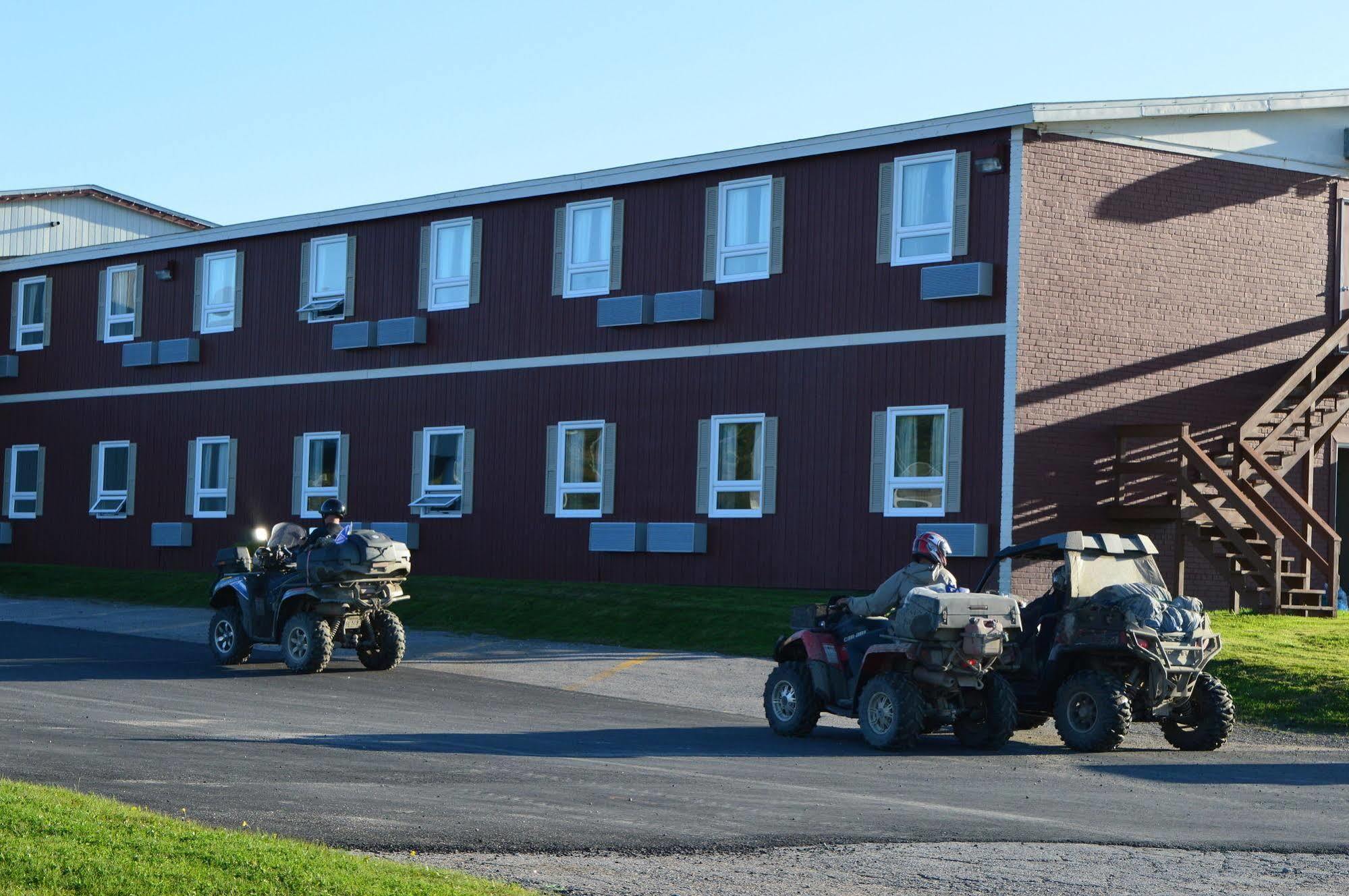 Hotel Port Aux Basques Bagian luar foto